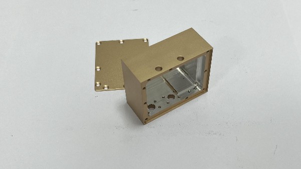 铝合金CNC加工的原理与优点是什么？